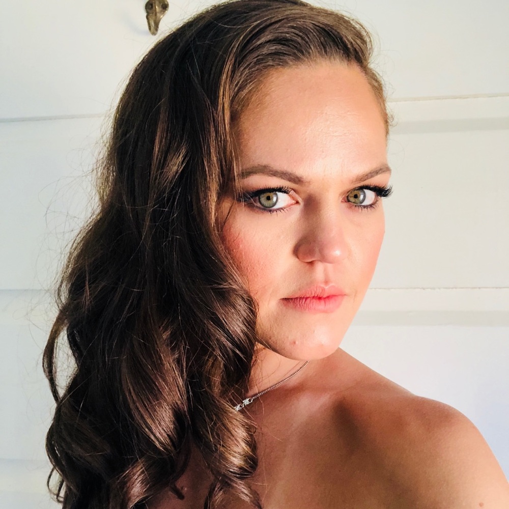 Meet your Posher, Renata